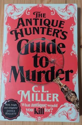 Antique Hunter's Guide to Murder